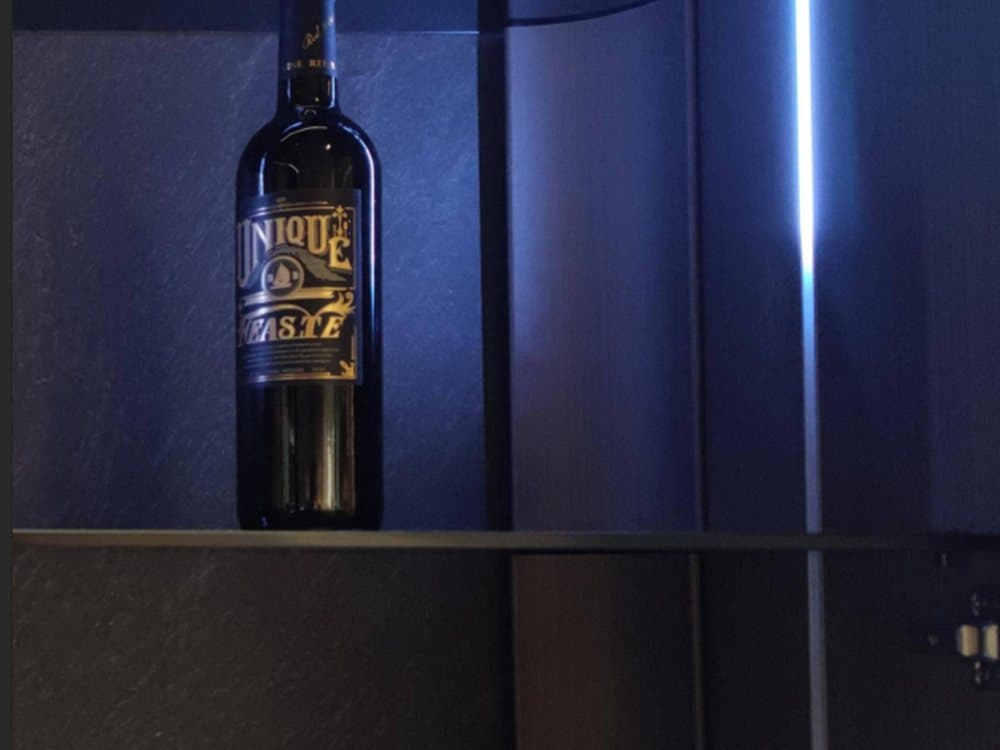 路易十三 Louis XIII 系列R100 璀璨束木圓弧工藝細節